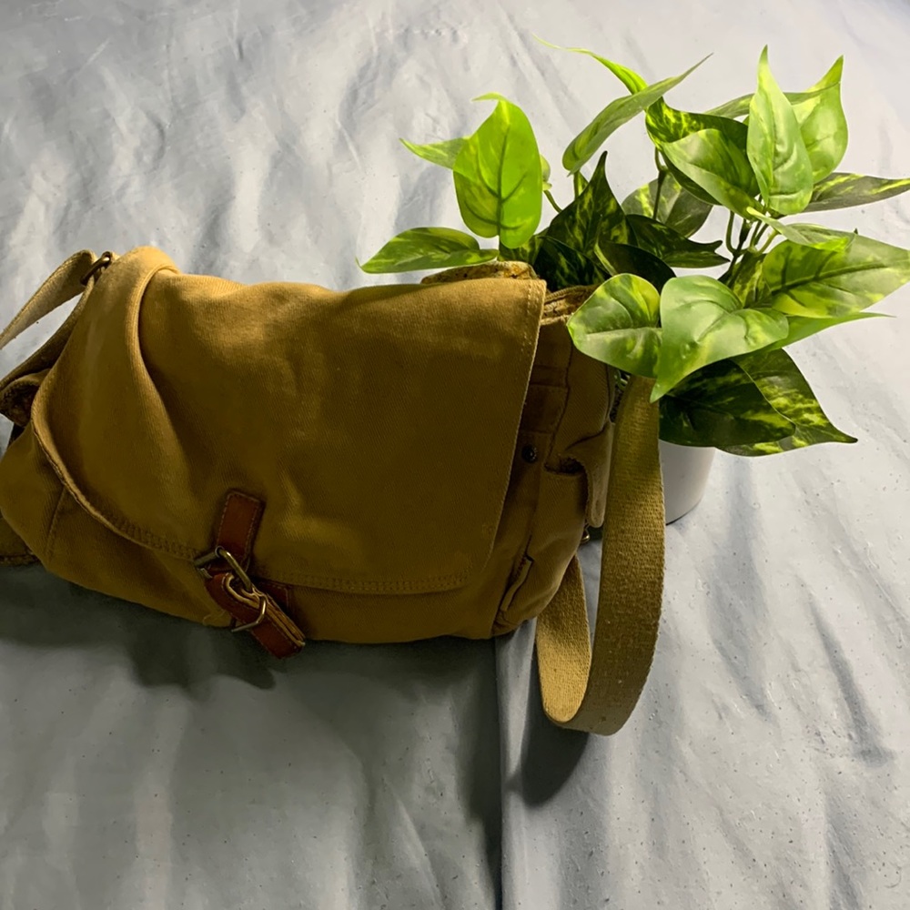Tan Fossil sachet bag